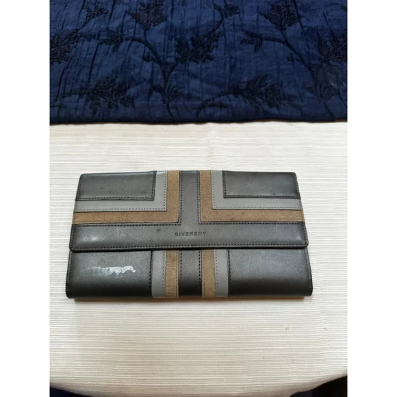 Women's Givenchy Blue & Brown Wallet - Picture 4 of 13